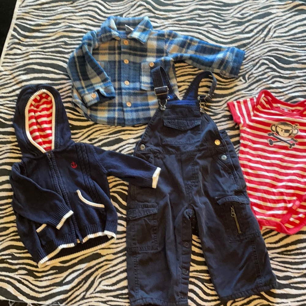 Babies R Us Infant 6/9 Months